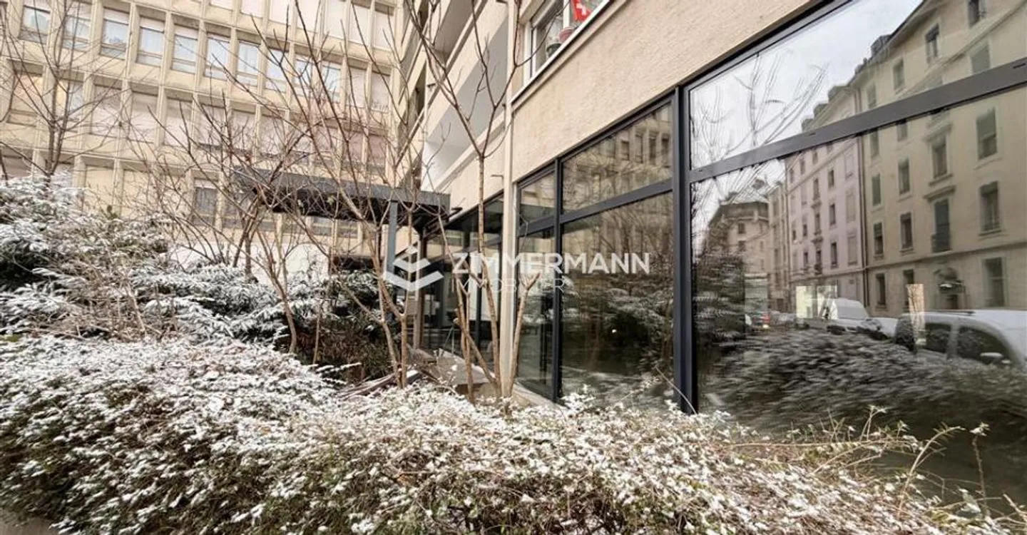 Geräumige Arcade für Sportaktivitäten - Foto 7 von 10