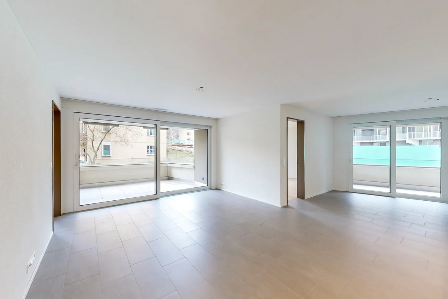 Popular New Apartment - High-Quality Finish - Photo 3 of 12