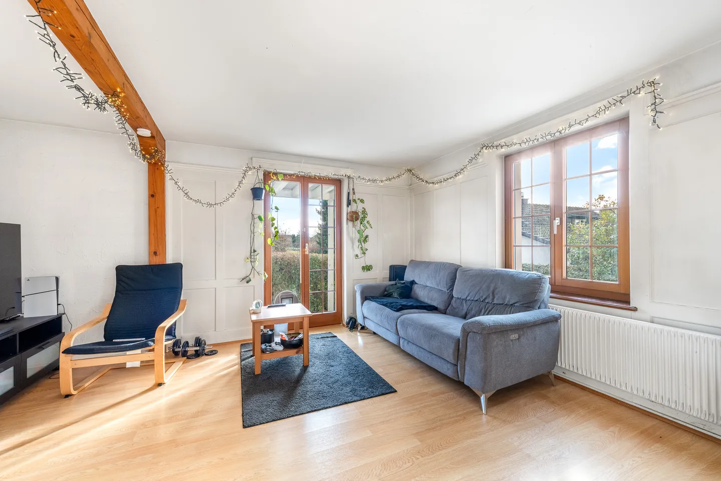 Casa 1-2 famiglie in una posizione molto tranquilla in un quartiere residenziale popolare - Foto 4 di 13