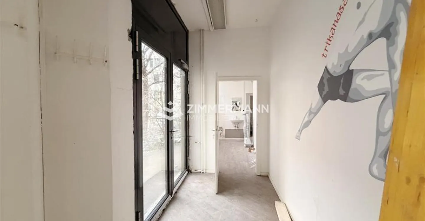 Geräumige Arcade für Sportaktivitäten - Foto 9 von 10