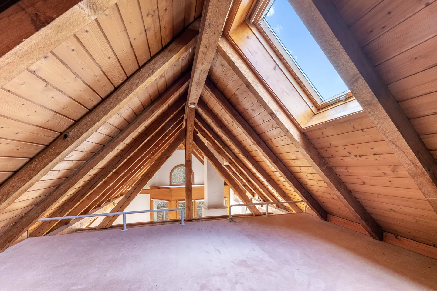 Casa 1-2 famiglie in una posizione molto tranquilla in un quartiere residenziale popolare - Foto 13 di 13