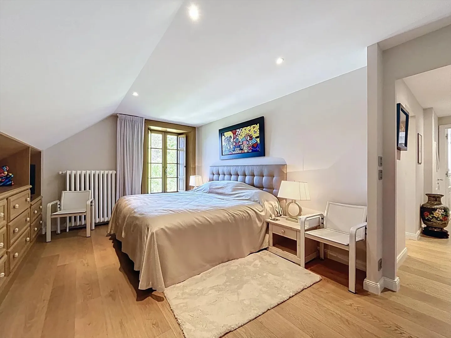 Proprietà con vista panoramica e reddito da locazione - Foto 10 di 13