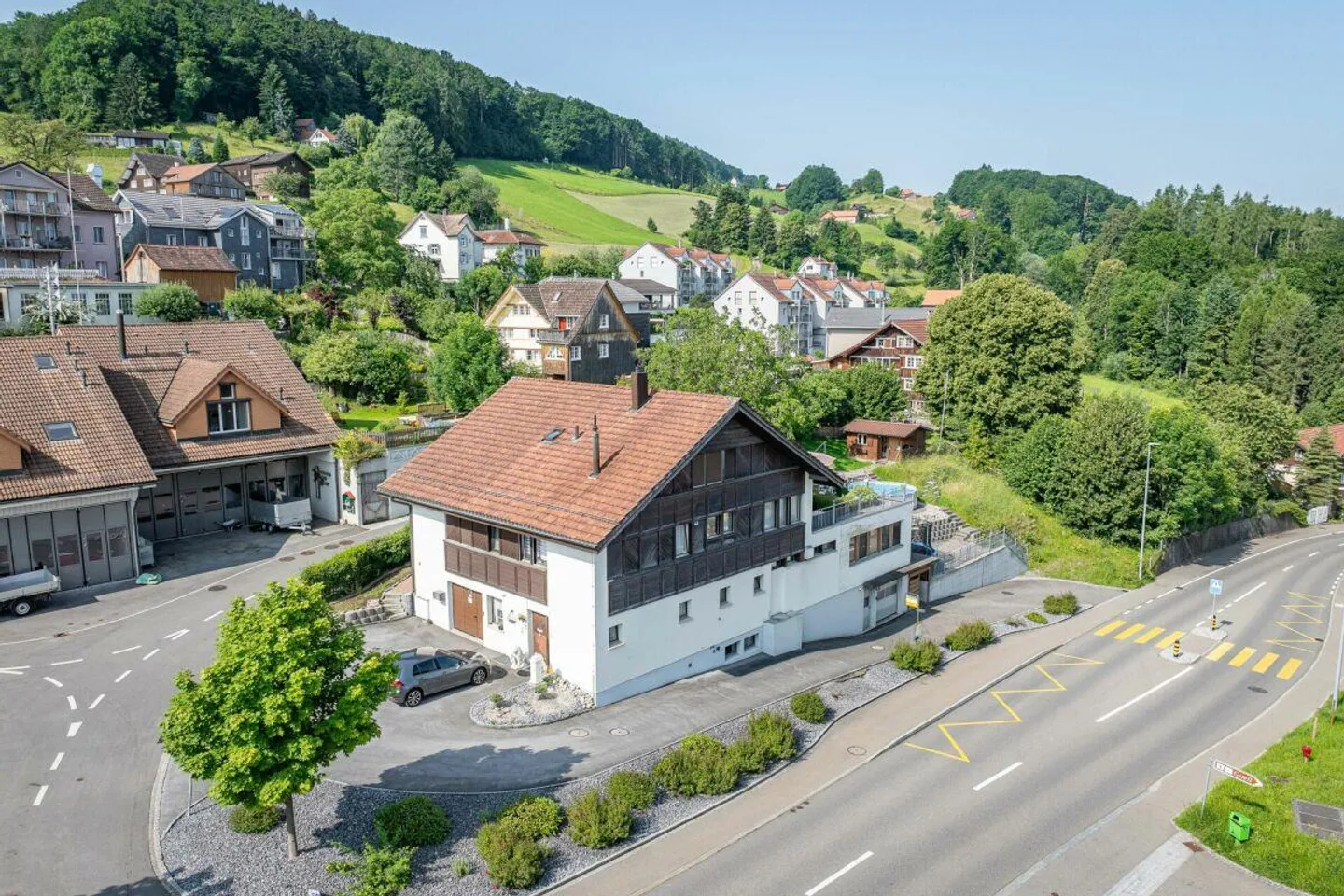 Residential and Commercial Building - Photo 2 of 17