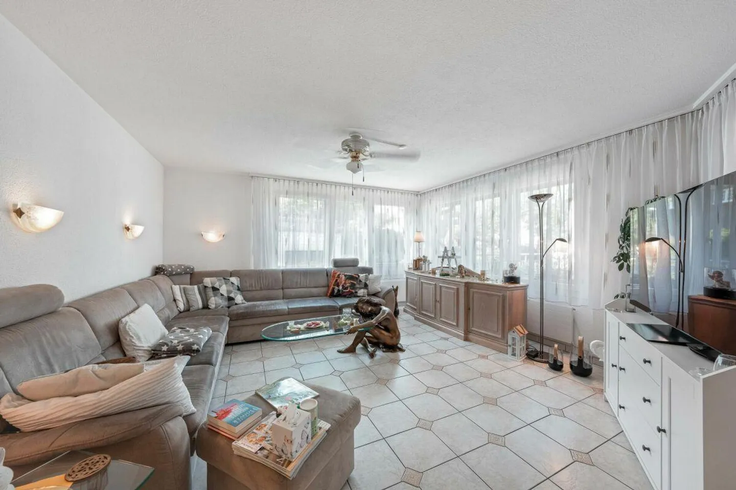 Residential and Commercial Building - Photo 5 of 17