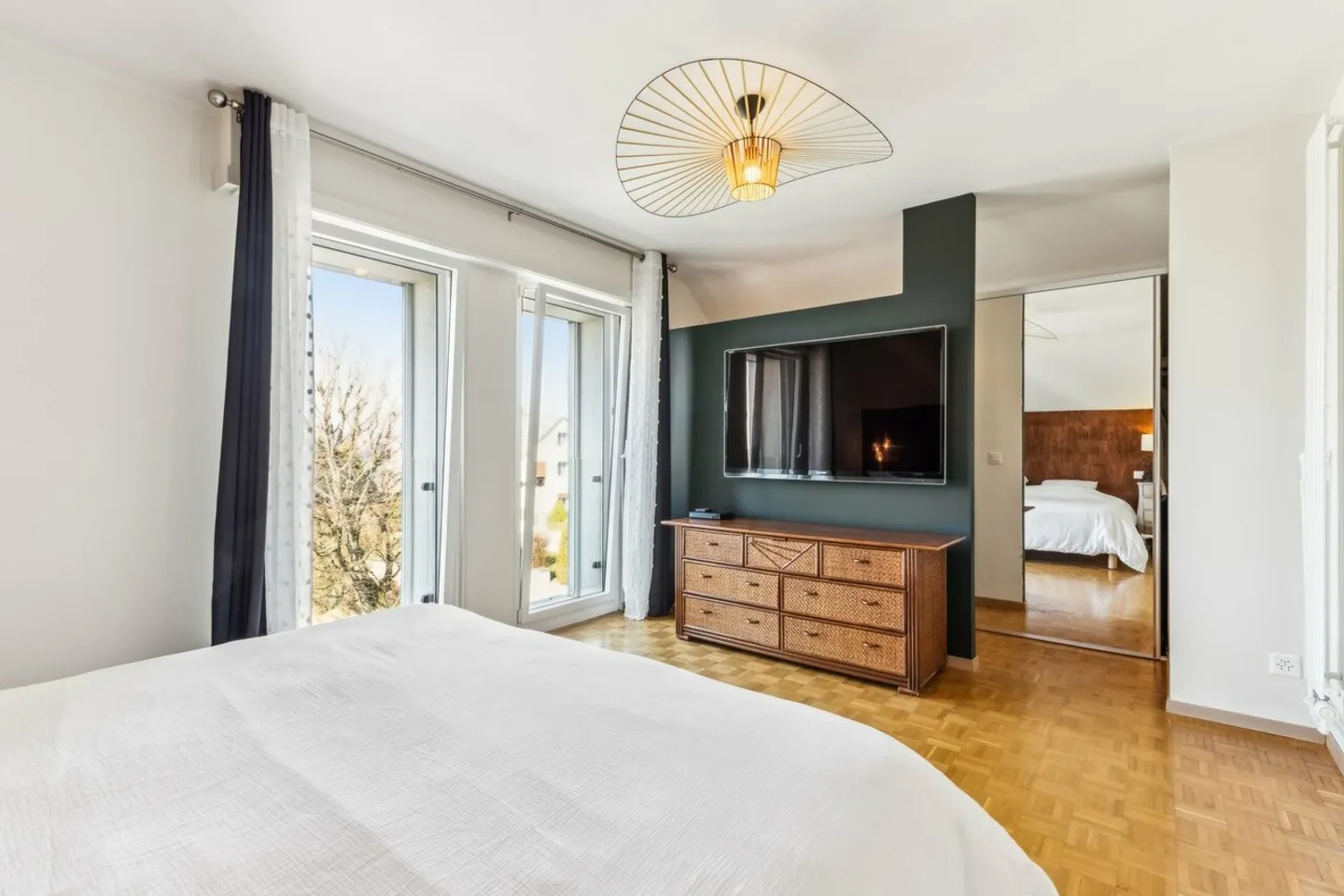 Moderne Villa - Komfort, Eleganz und ideale Lage ohne Lärm - Foto 12 von 21