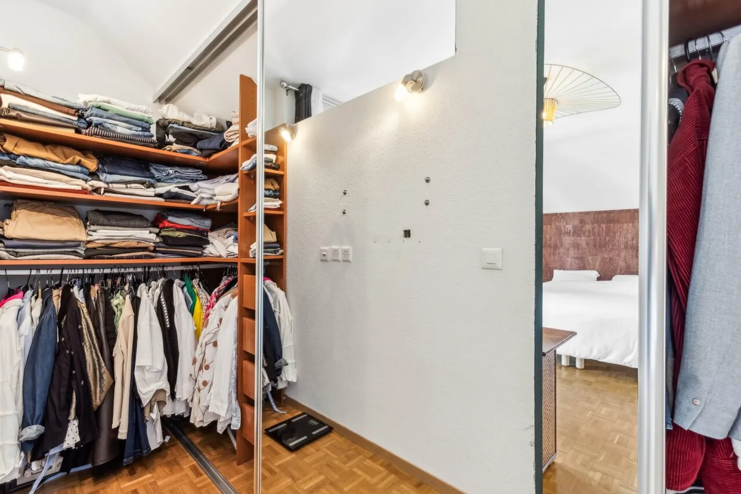 Moderne Villa - Komfort, Eleganz und ideale Lage ohne Lärm - Foto 13 von 21