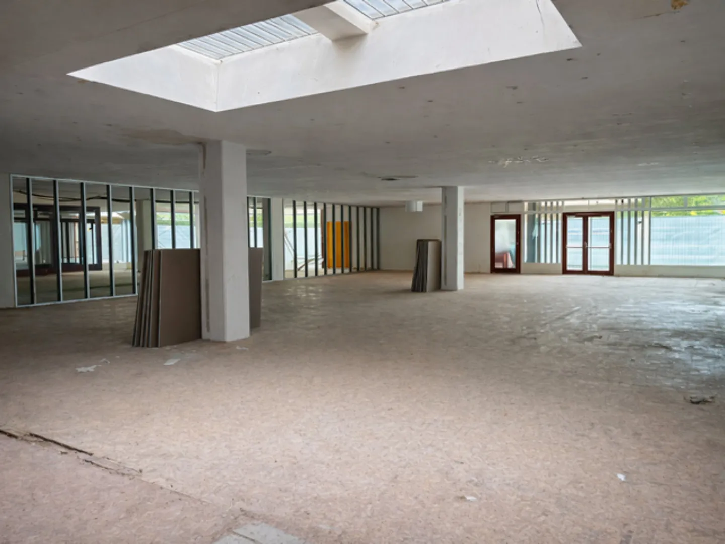 Modern Commercial Space in Zurich - Photo 3 of 5