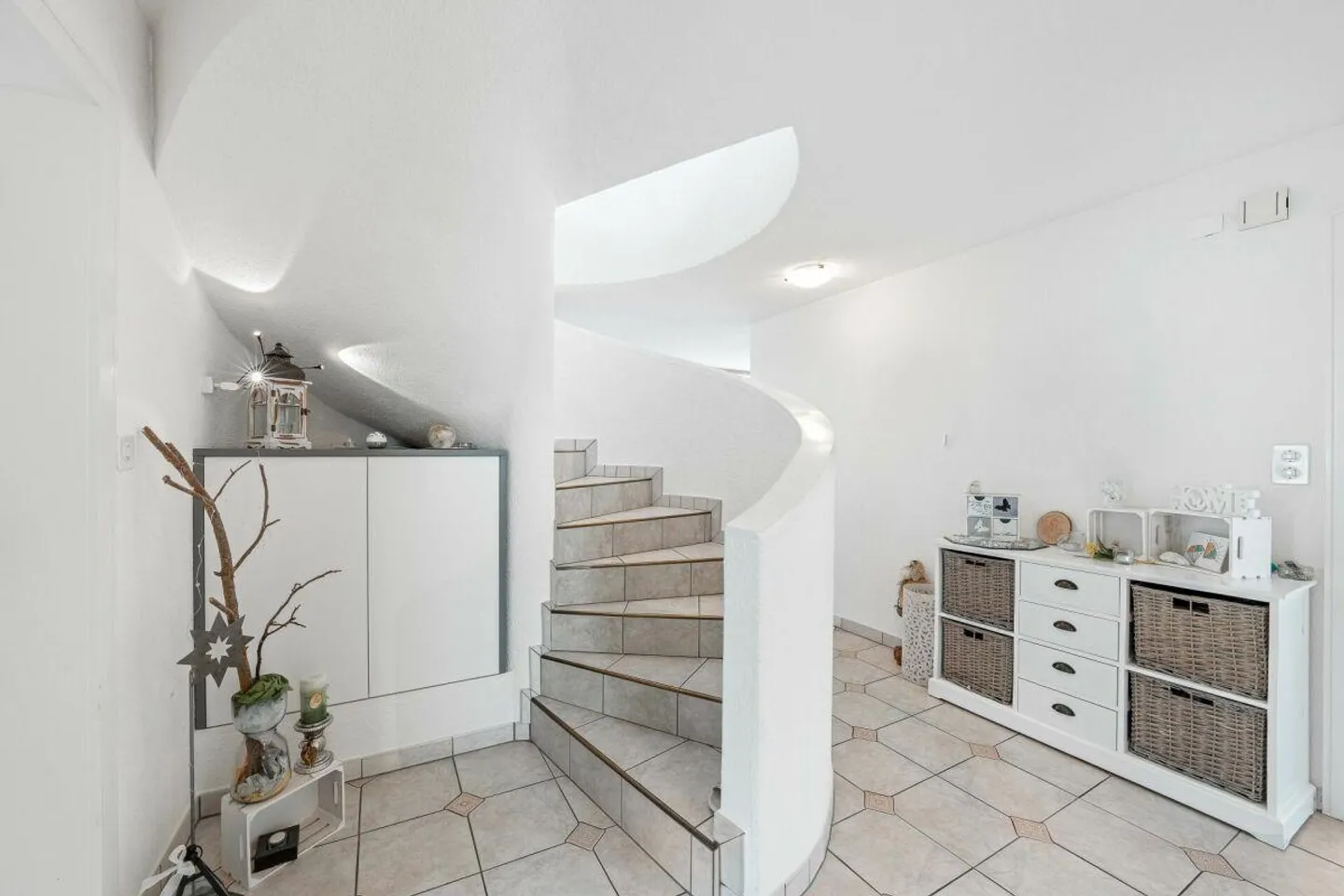 Residential and Commercial Building - Photo 8 of 17