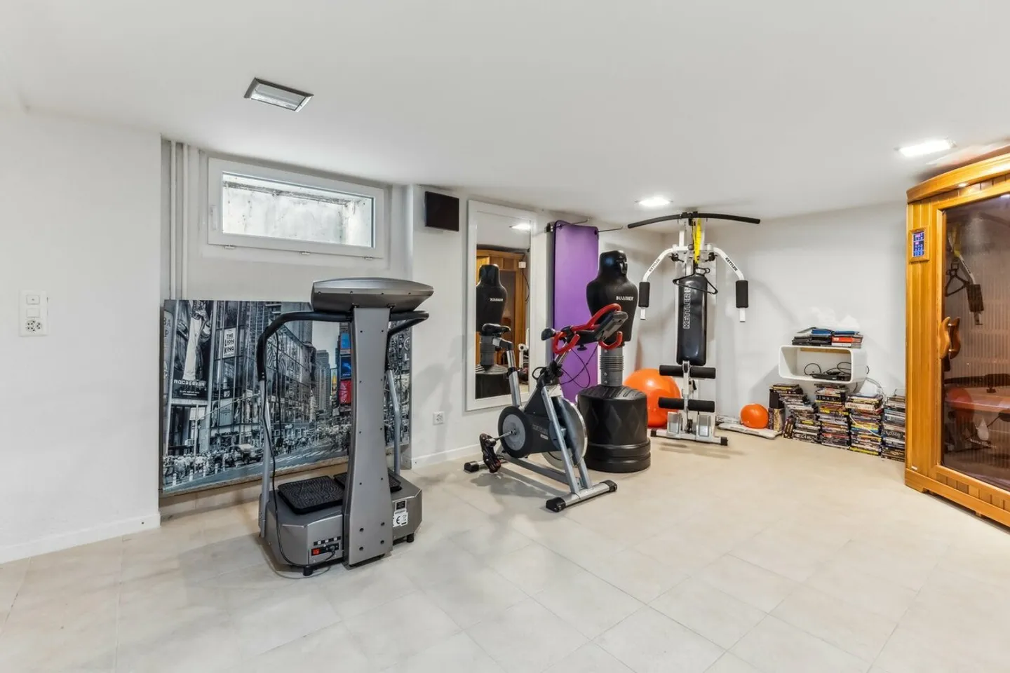 Moderne Villa - Komfort, Eleganz und ideale Lage ohne Lärm - Foto 17 von 21