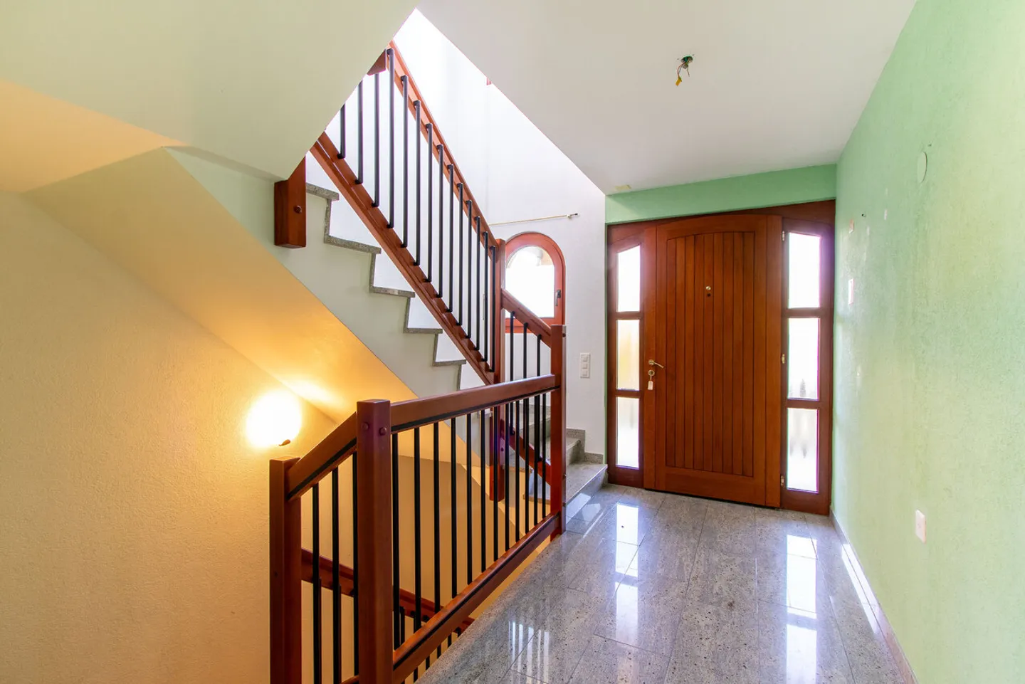 Ampia casa unifamiliare di 7,5 stanze, spazio per tutta la famiglia - Foto 6 di 25