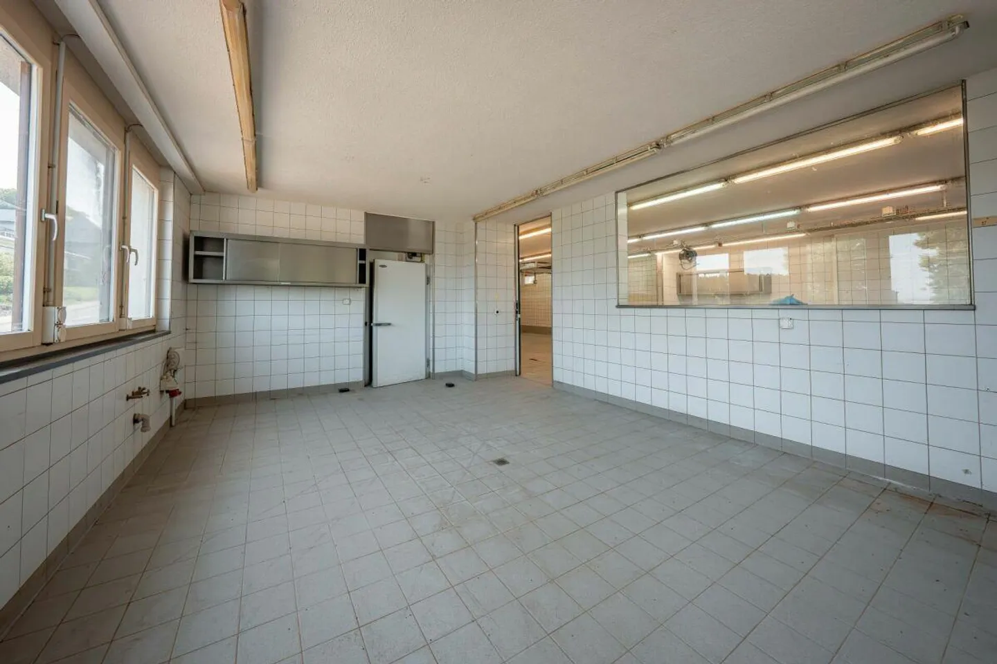 Residential and Commercial Building - Photo 12 of 17