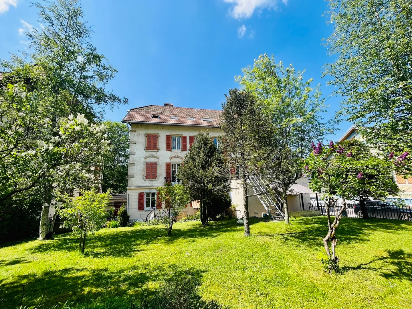 Renoviertes Apartment mit Terrasse - Foto 1 von 13