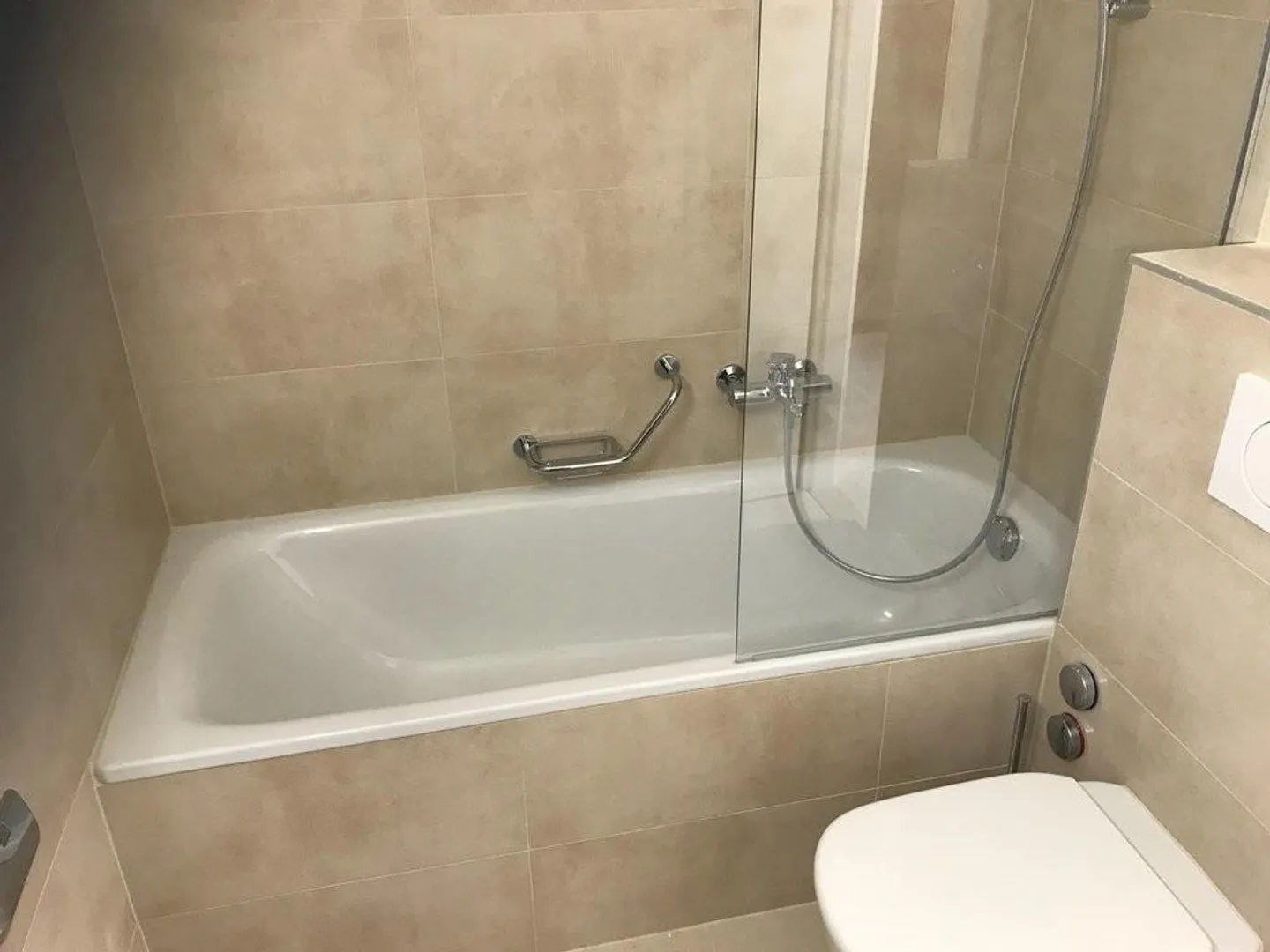 Vorte accommodation just steps from the lake - Available on 01.12.2025 - Photo 2 of 4