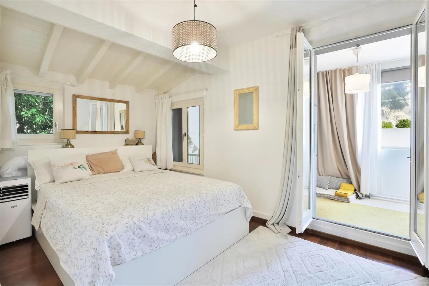 Hameau de Villette - Spazioso appartamento di 5 stanze con veranda - Foto 6 di 10