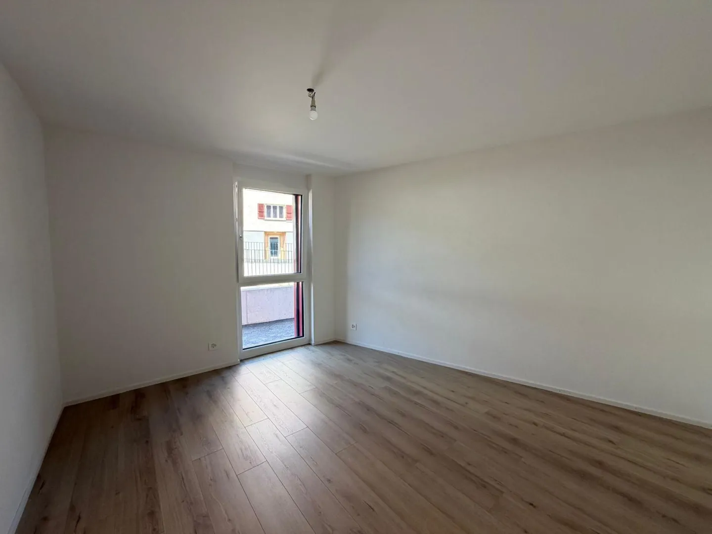 Villeret, magnifico appartamento di 4,5 stanze con terrazza e giardino privato - Foto 7 di 8