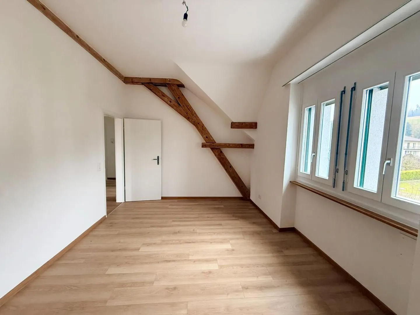 Appartamento mansardato di 4,5 stanze - Foto 4 di 5