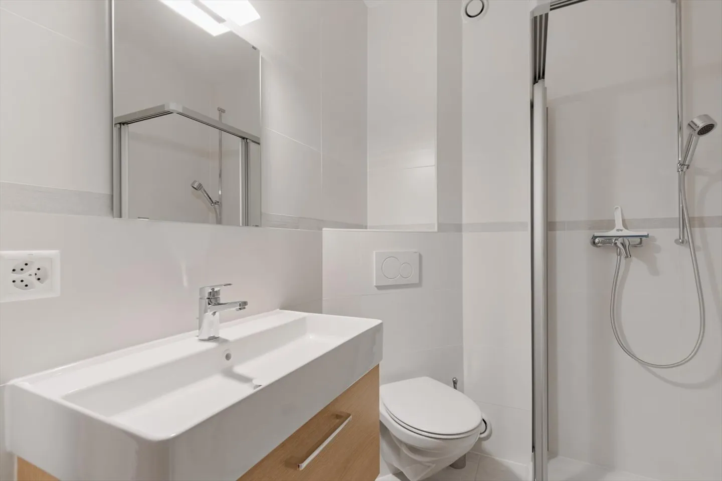 Furnished 2.5 Room Apartment - Photo 4 of 4