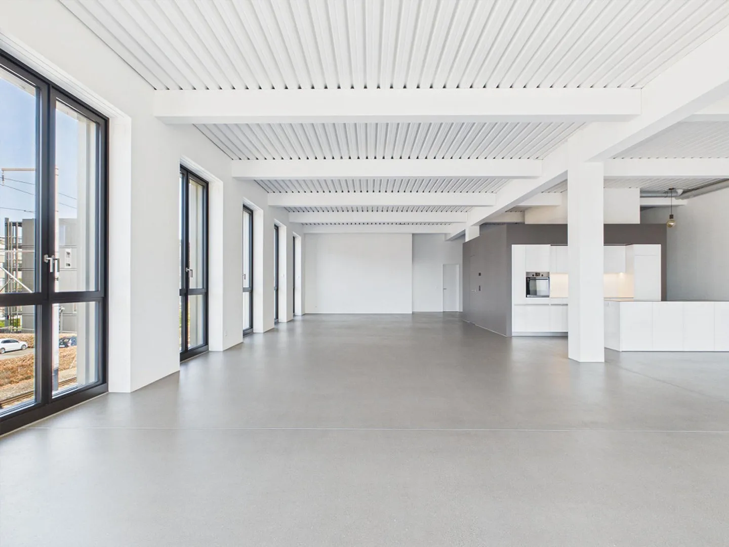 Appartement moderne de 2 pièces près de Westside - Photo 1 sur 14