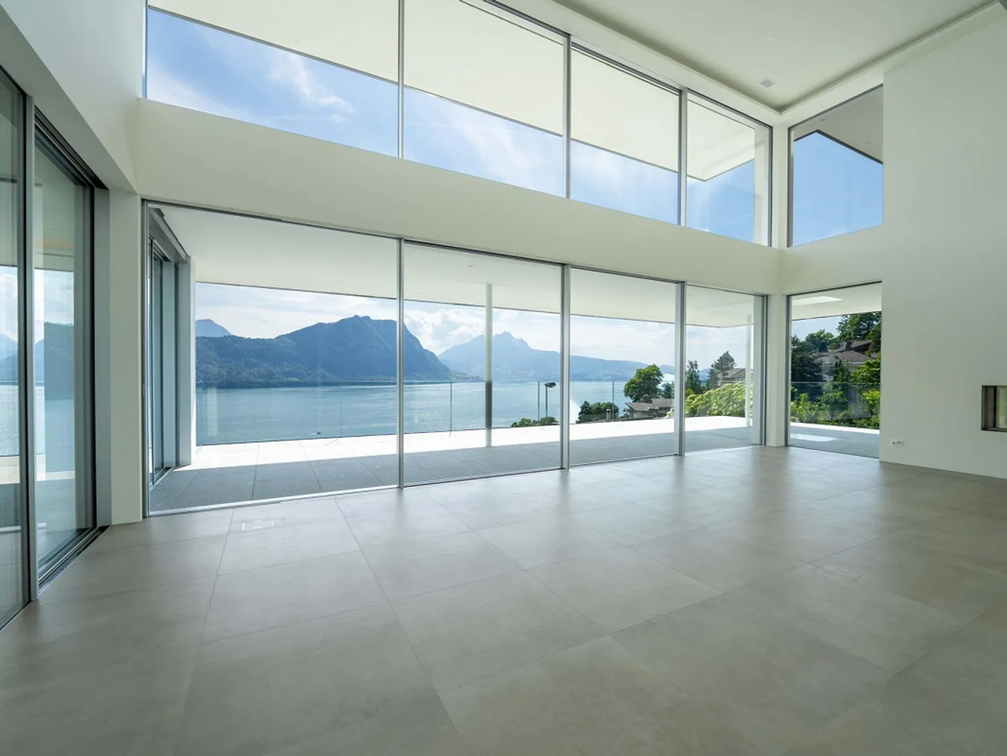 New villa with 791 m² of top-class living comfort - Photo 1 of 7