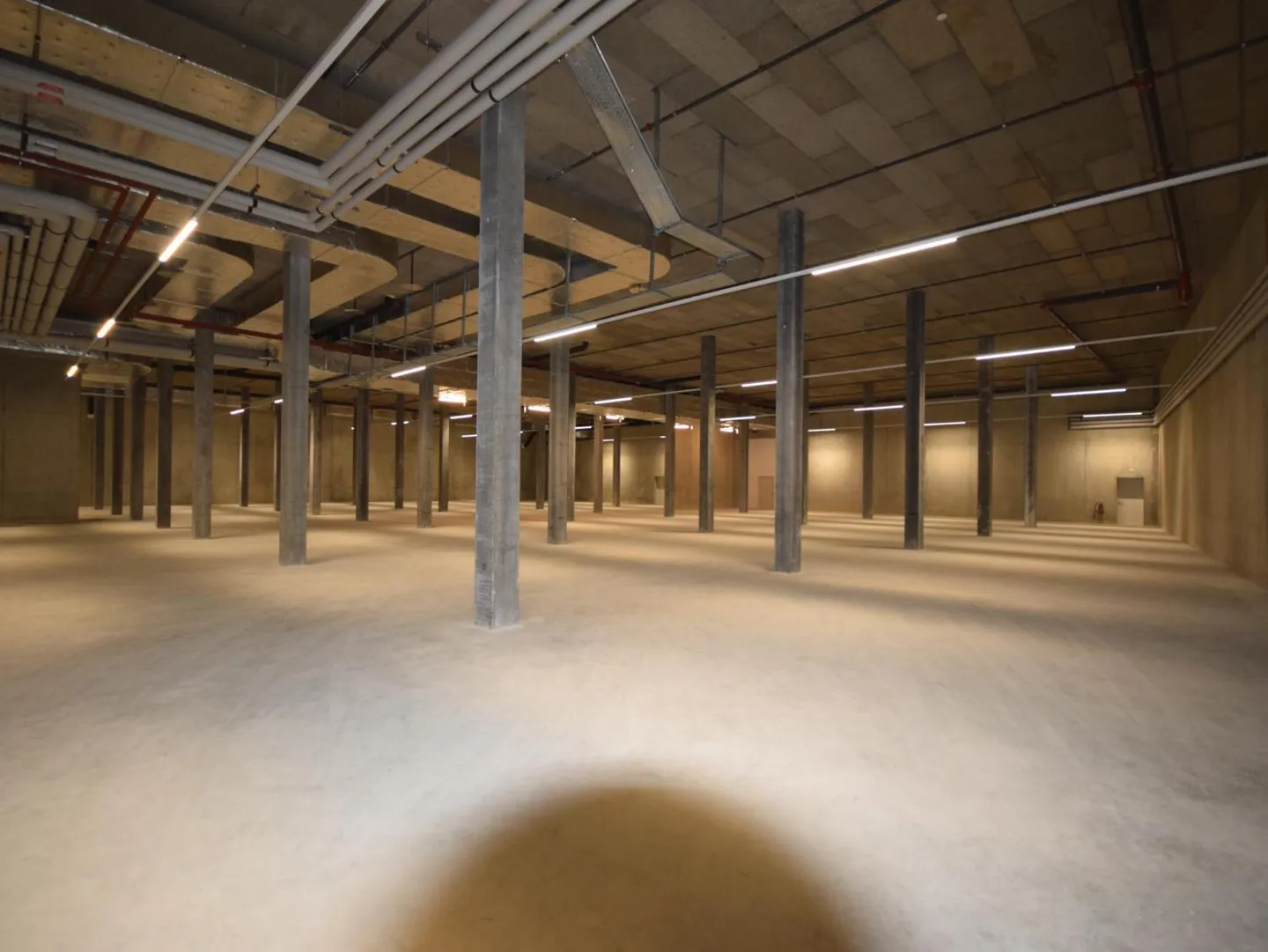 Espace de Stockage Moderne - Photo 6 sur 8