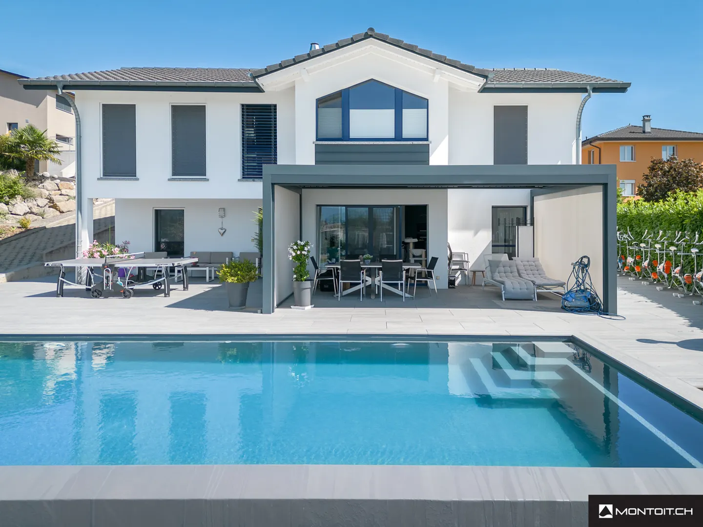 Payerne, for sale, modern individual villa of 250 m2 with swimming pool - Photo 5 of 17