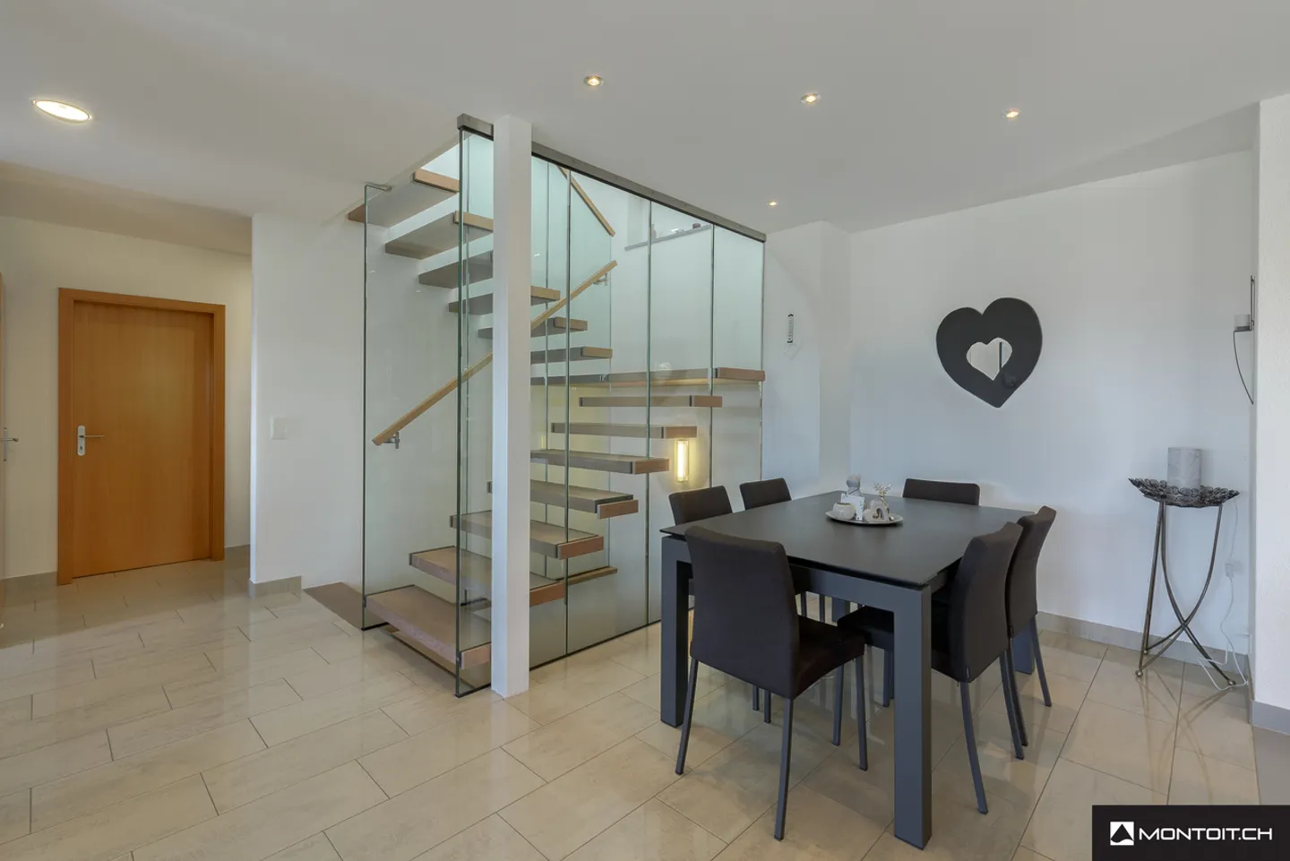 Payerne, for sale, modern individual villa of 250 m2 with swimming pool - Photo 9 of 17