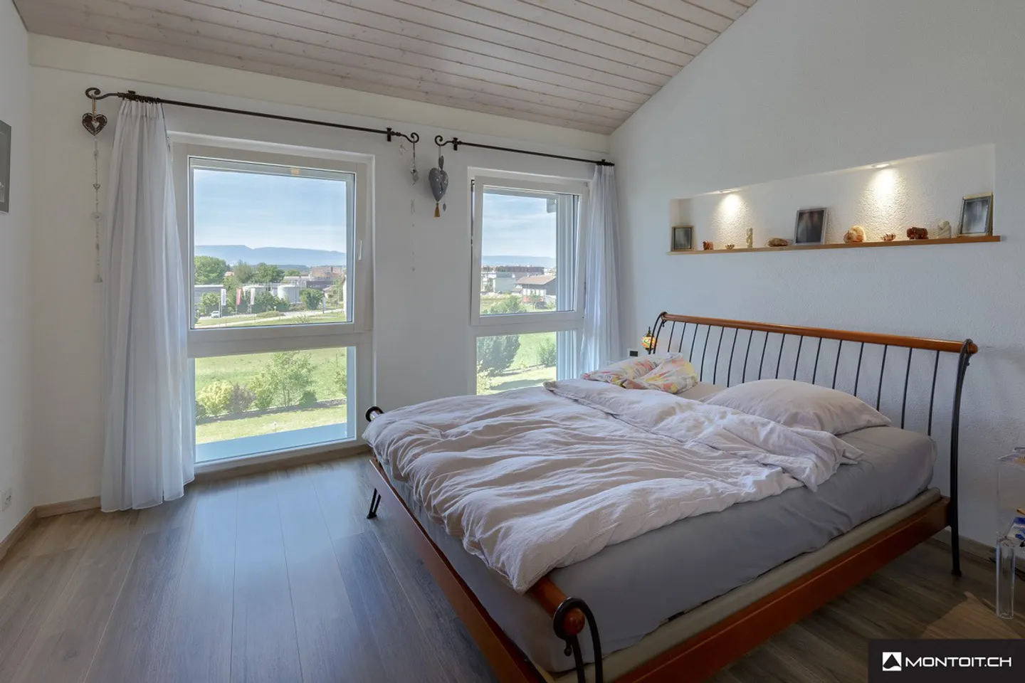 Payerne, for sale, modern individual villa of 250 m2 with swimming pool - Photo 11 of 17