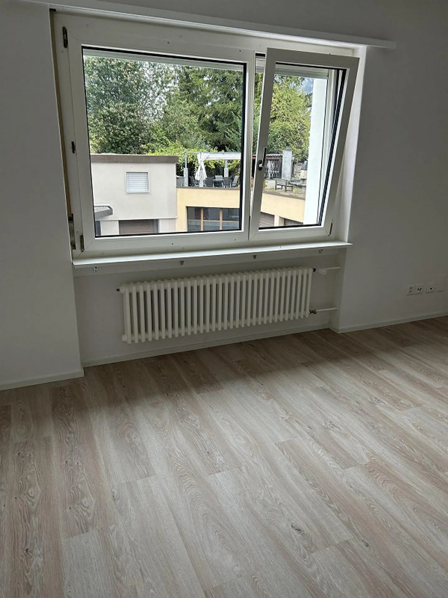 Appartement 1 1/2 pièces disponible à partir du 1er octobre - Photo 2 sur 4