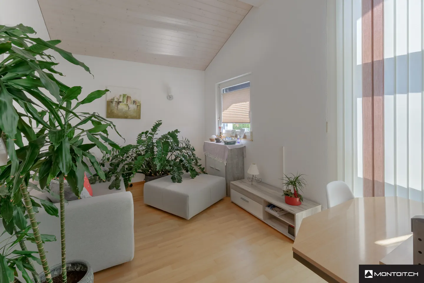 Payerne, for sale, modern individual villa of 250 m2 with swimming pool - Photo 15 of 17