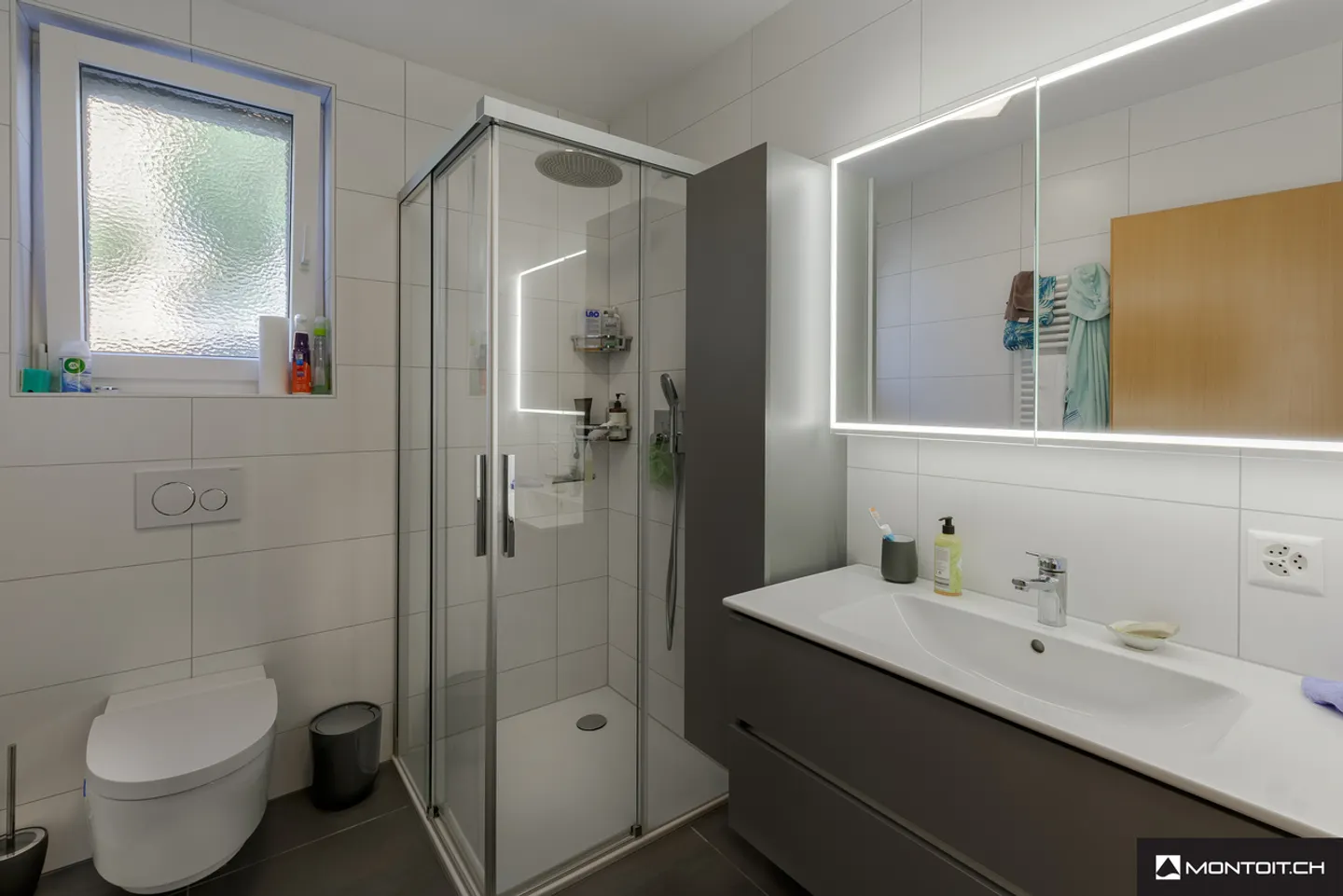 Payerne, for sale, modern individual villa of 250 m2 with swimming pool - Photo 16 of 17