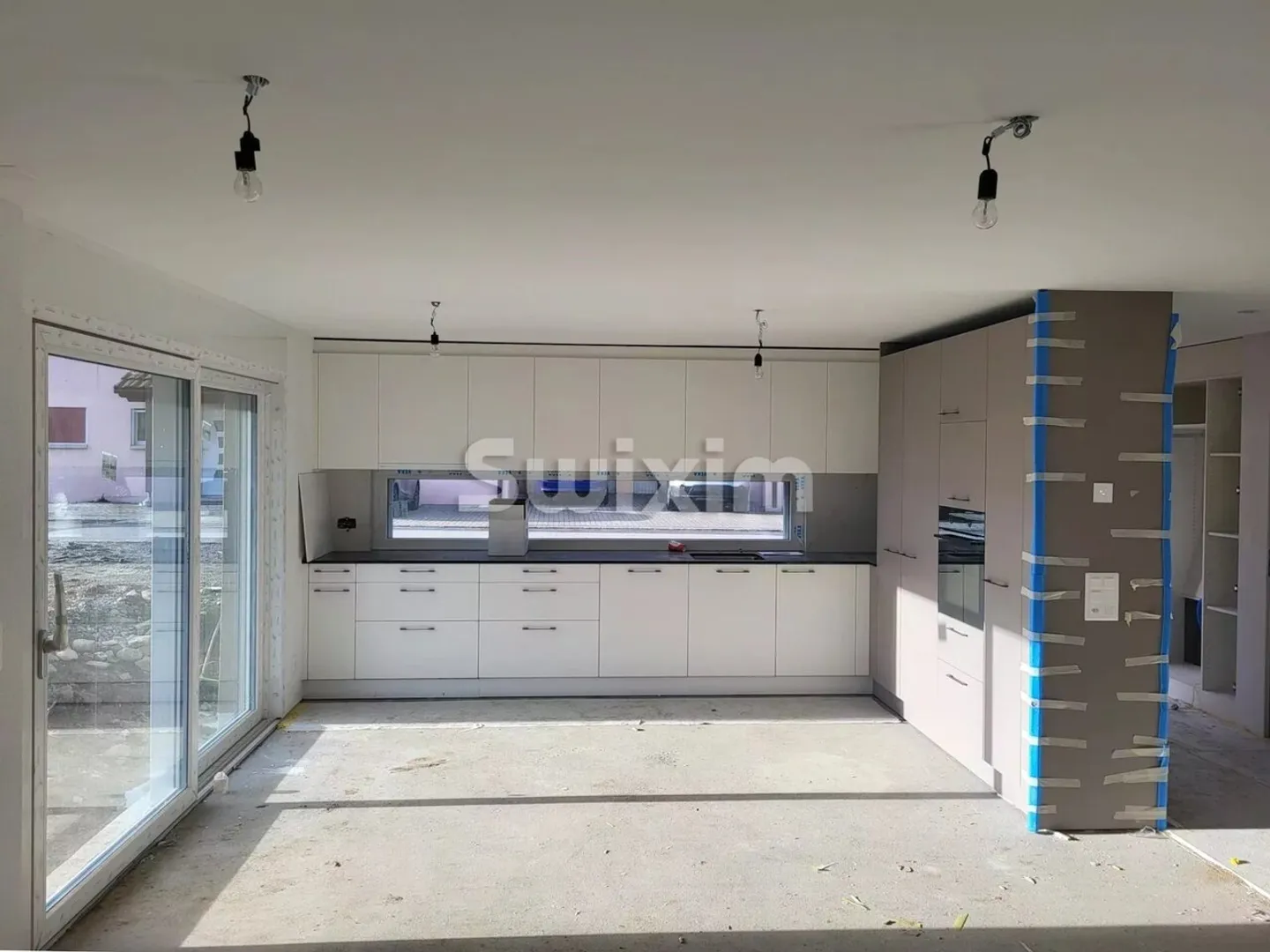 Villa semi-indipendente di 5,5 stanze con giardino privato! - Foto 2 di 3