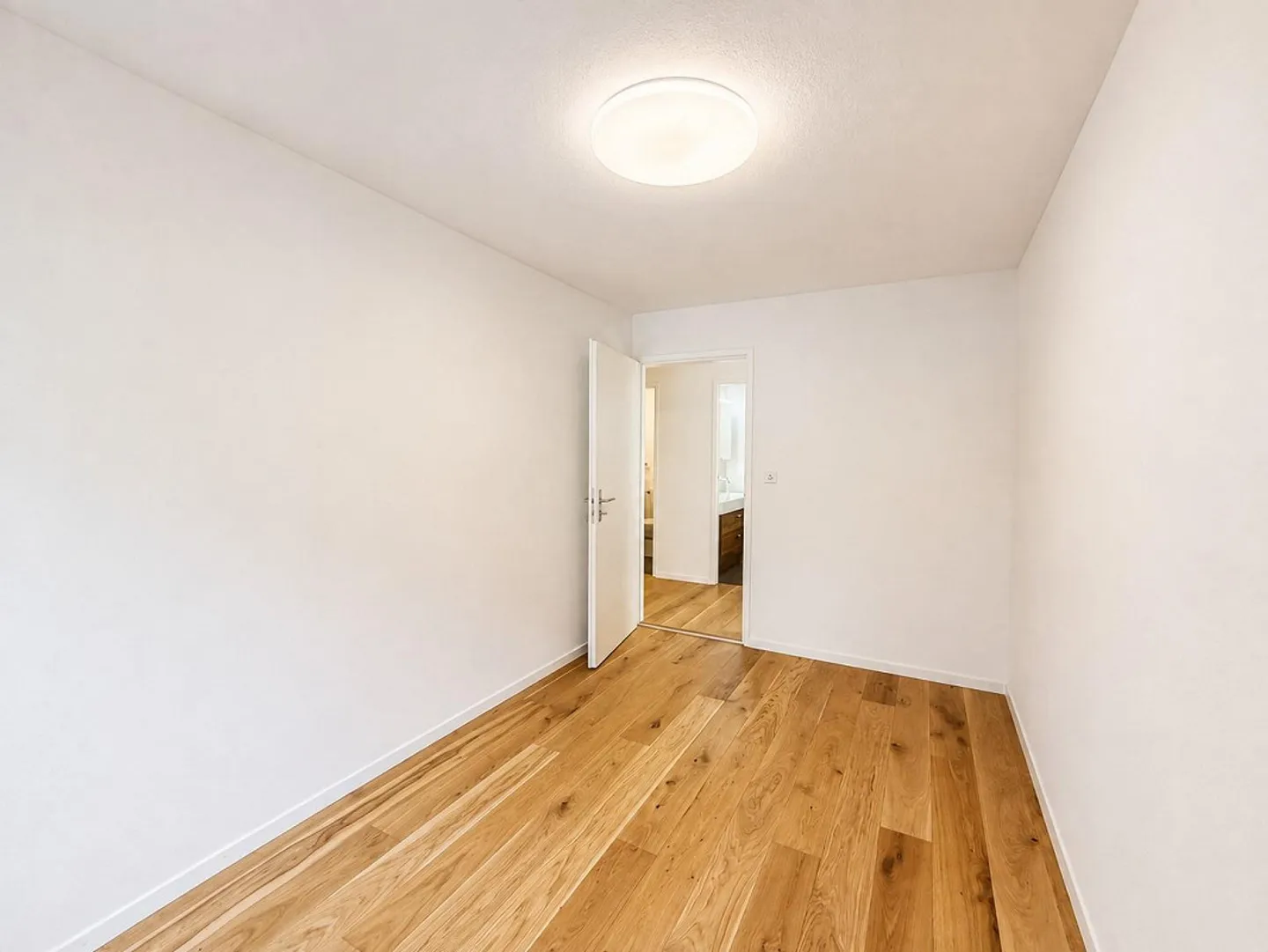 Charmante appartement 4 pièces dans un emplacement calme à Adliswil - Photo 9 sur 10