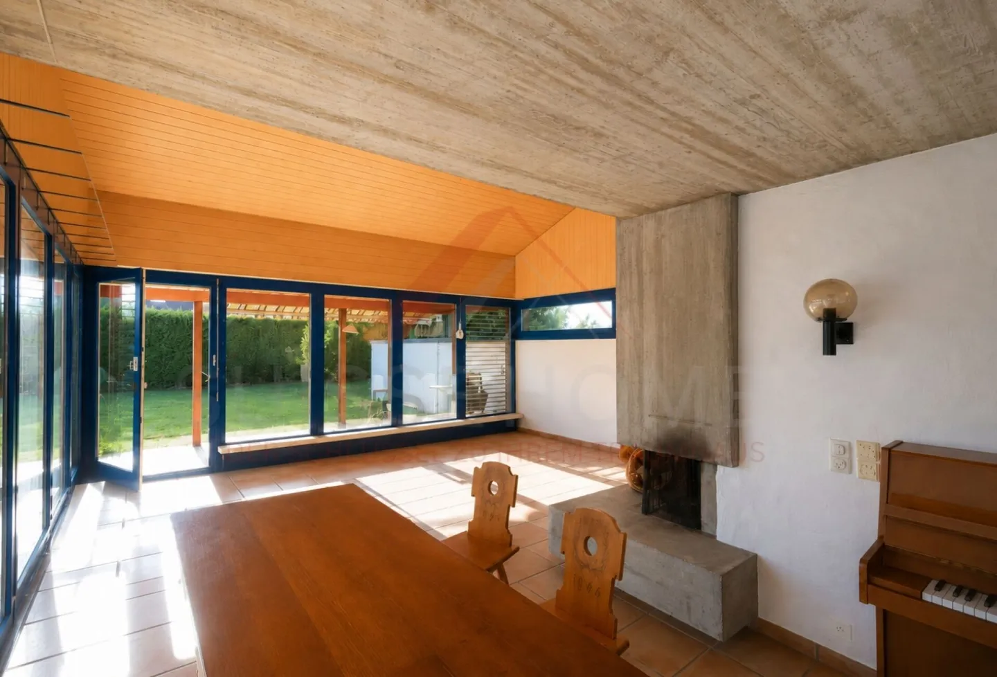 Exclusive single-family house with pool, sauna, lake view and 1,443 m² plot in Gerolfingen - Photo 8 of 24
