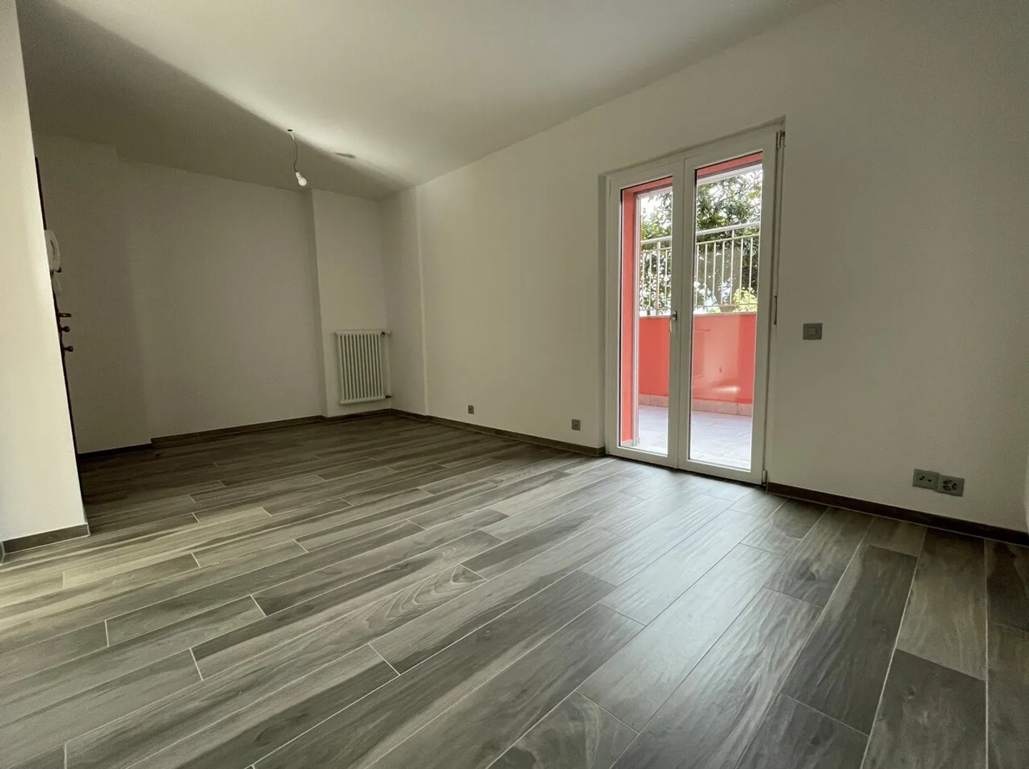 Modern Apartment in Agno - Photo 3 of 10