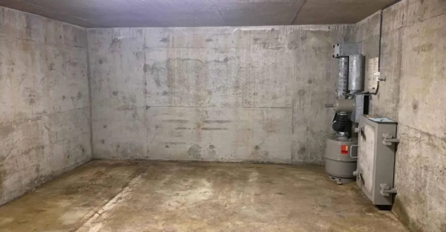 Storage Space in Local S-Sol - Photo 5 of 11