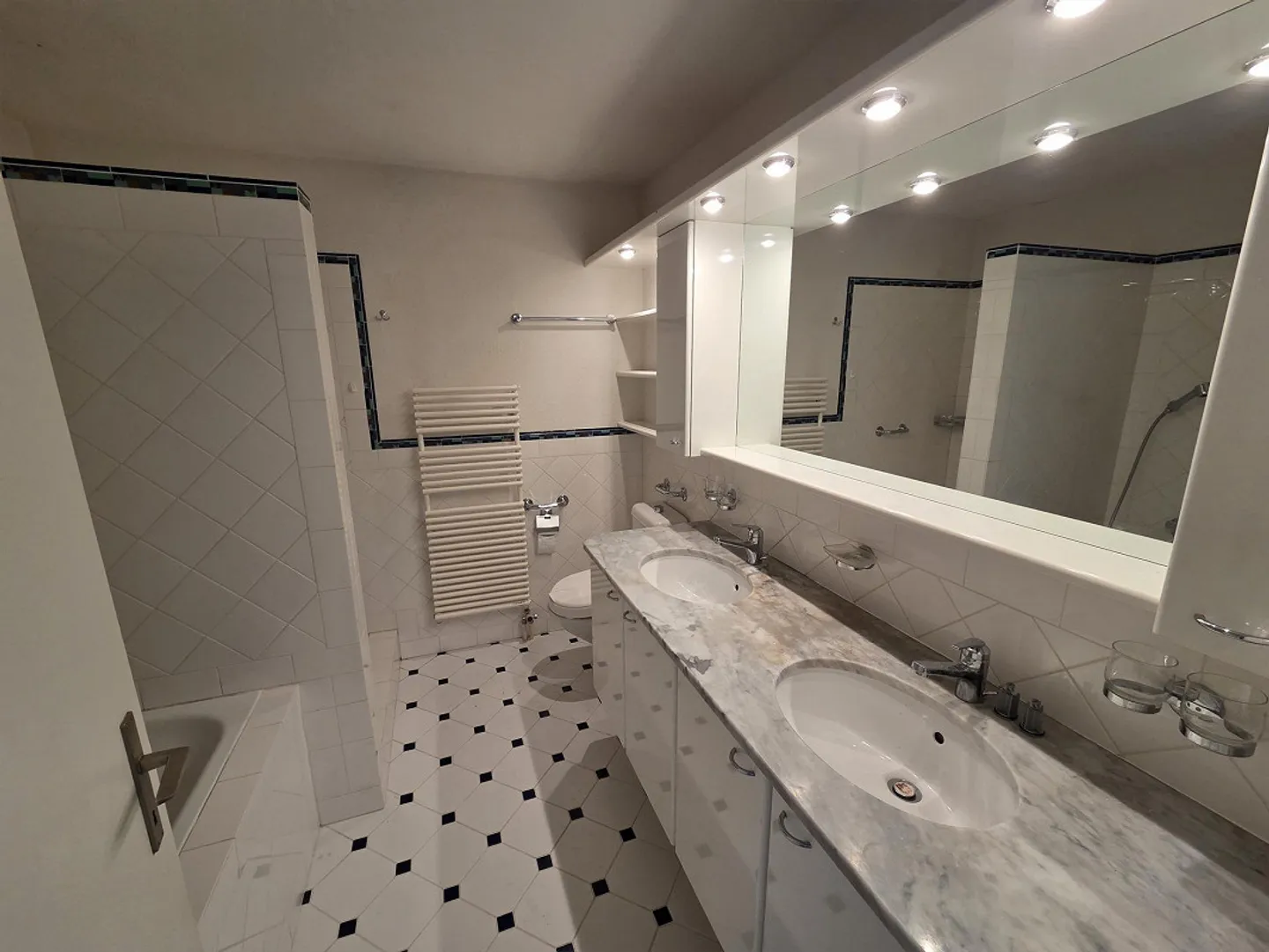 Great Garden Apartment in Küsnacht-Itschnach - Photo 7 of 8