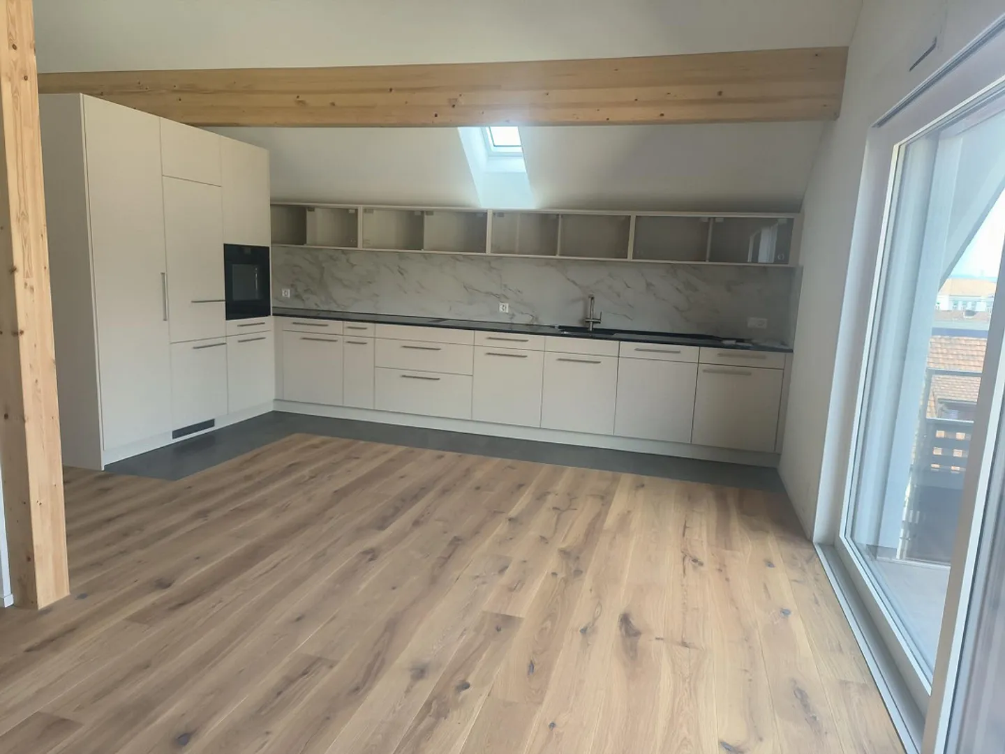 Moderno appartamento 1.5 locali a Wollerau – Nuova costruzione con balcone e bella vista - Foto 2 di 6