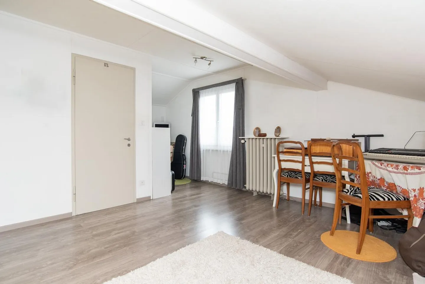 Detached living - central, sunny, tax-friendly! - Photo 10 of 12