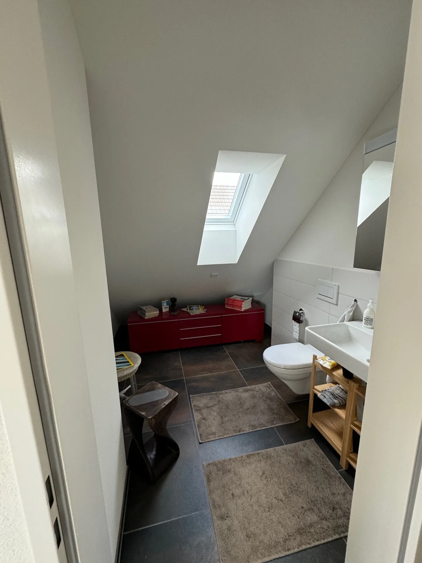 Helle Dachwohnung an grossartiger Lage in Birmensdorf - Foto 9 von 11