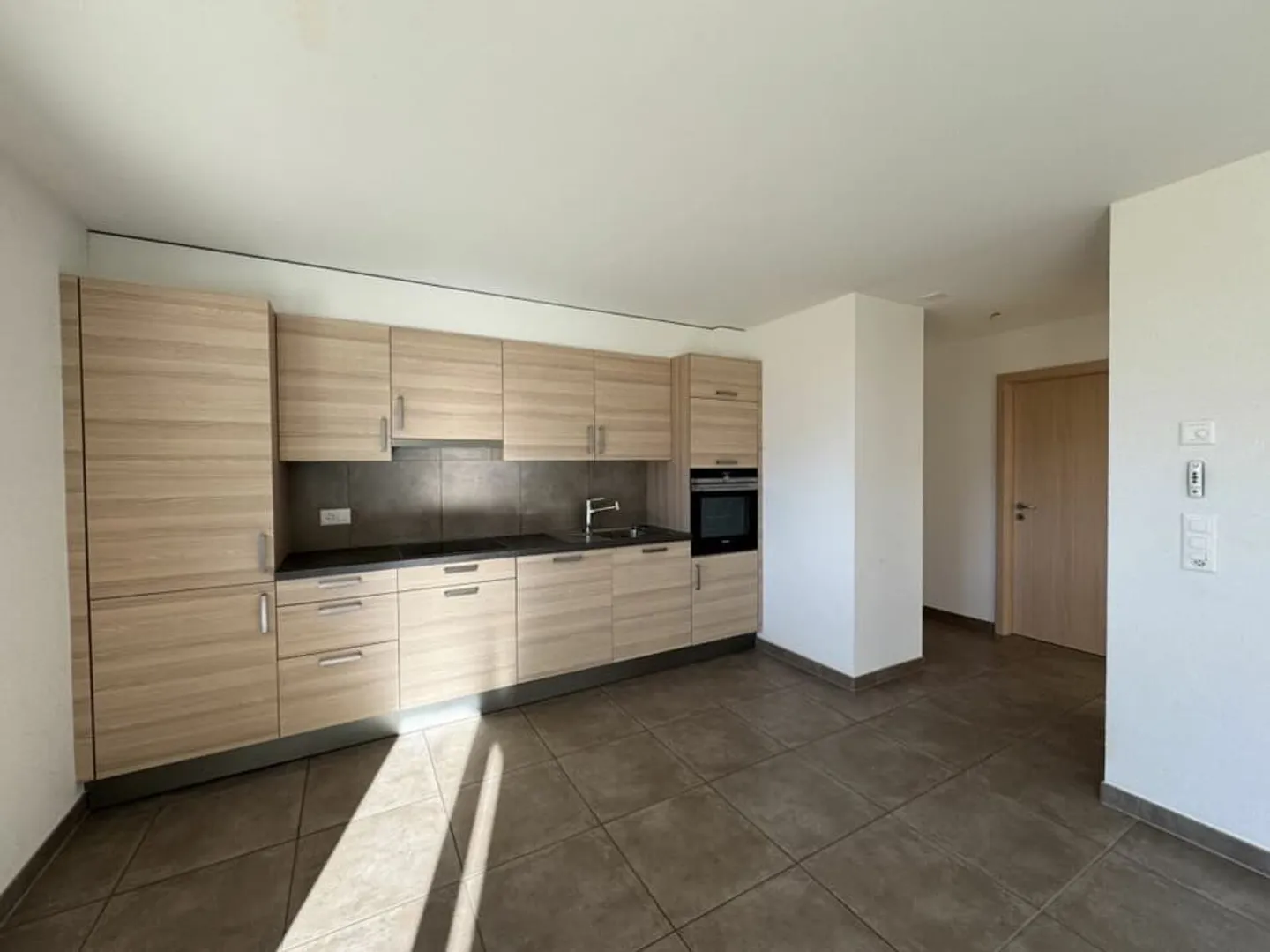 Bel appartement de 2.5 pièces avec terrasse à louer - Foto 4 di 8