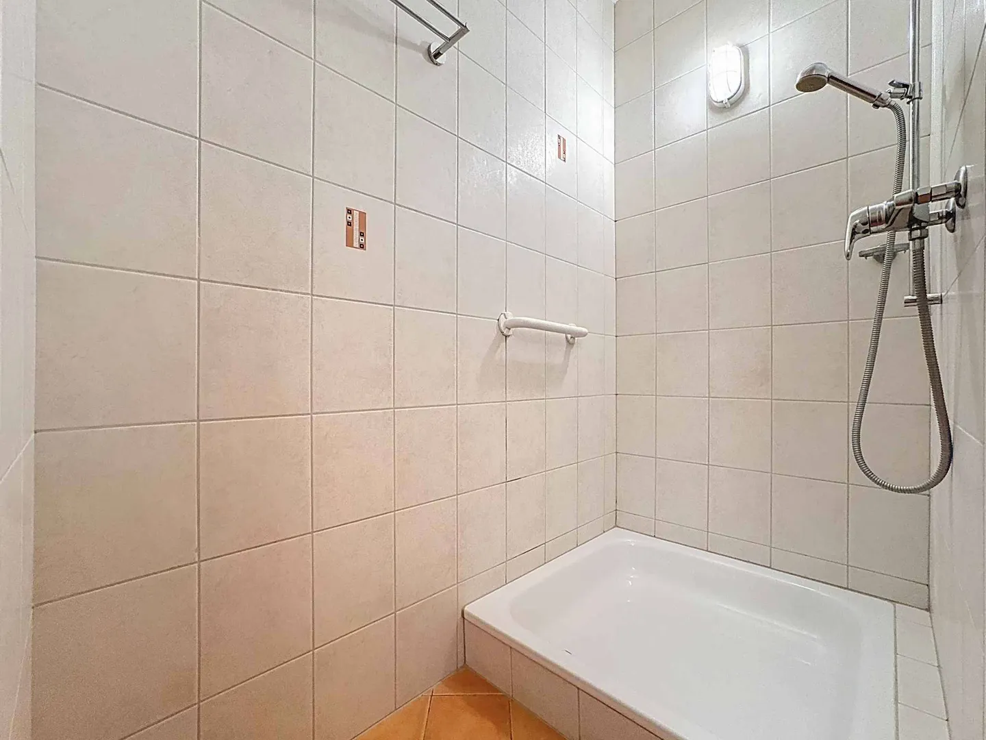 Spacious 3.5-room apartment with balcony - Photo 9 of 13