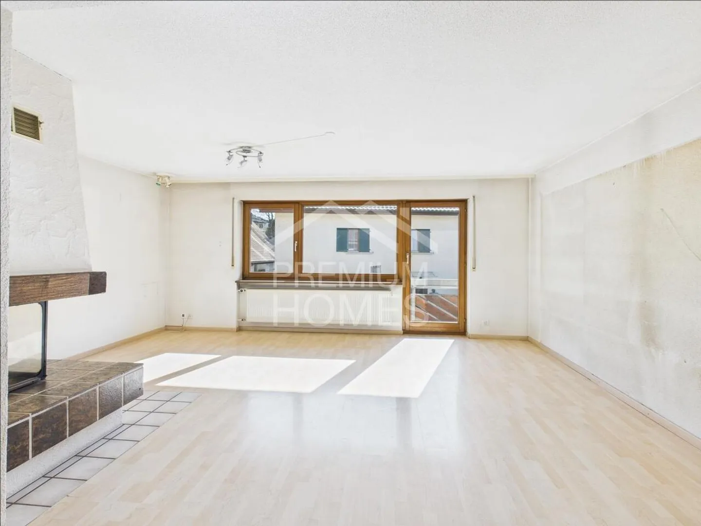 Multi-family house in a central location - Photo 5 of 12