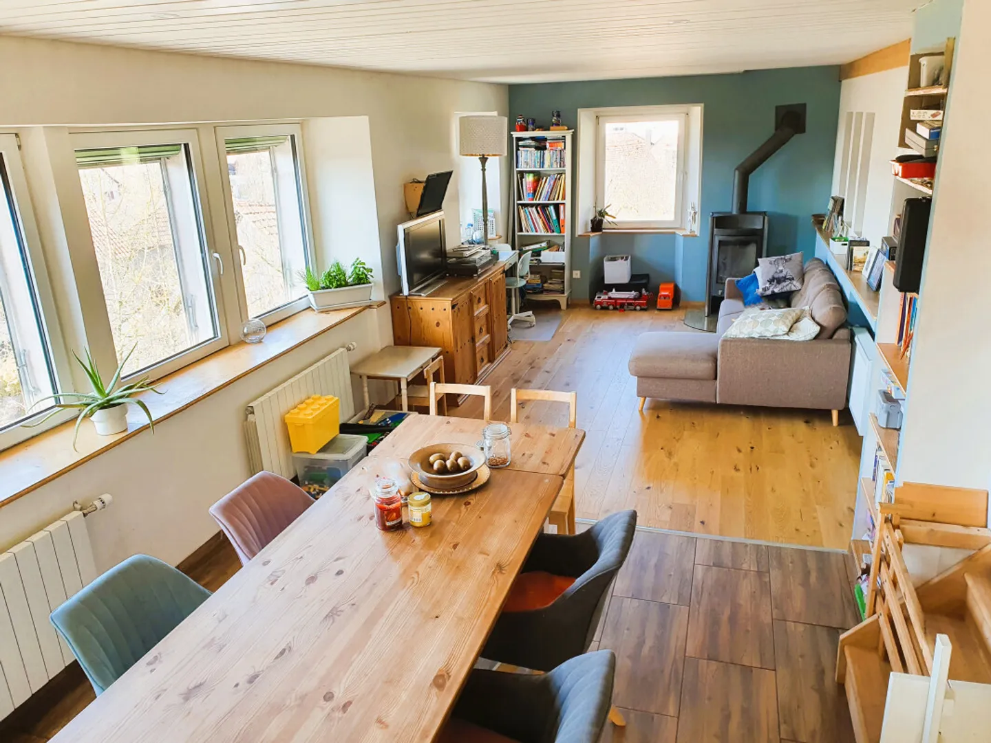 Eco-friendly family home where life is good - Photo 1 of 6