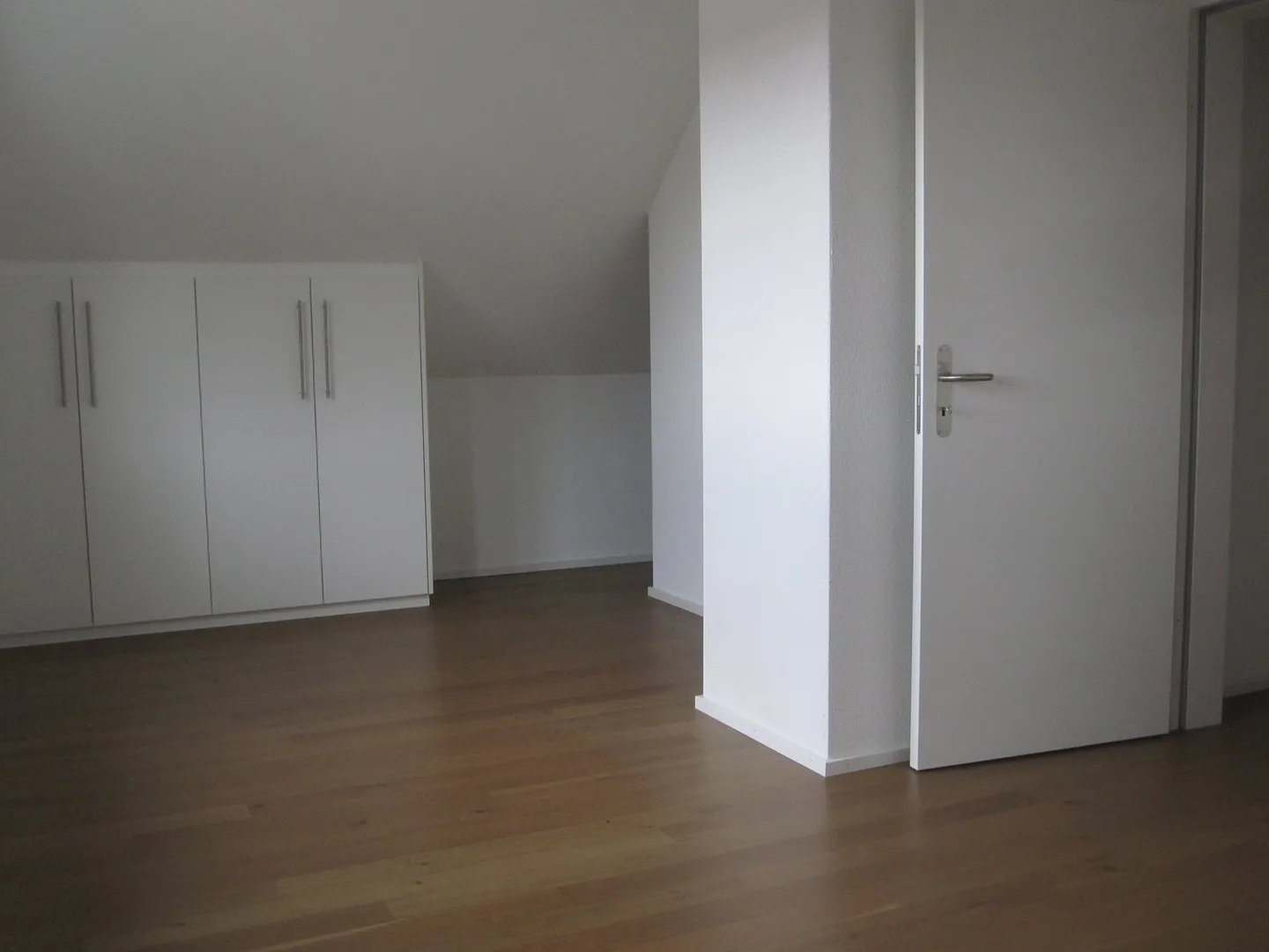 Bellissimo appartamento attico di 2,5 locali in posizione tranquilla e soleggiata - Foto 11 di 11