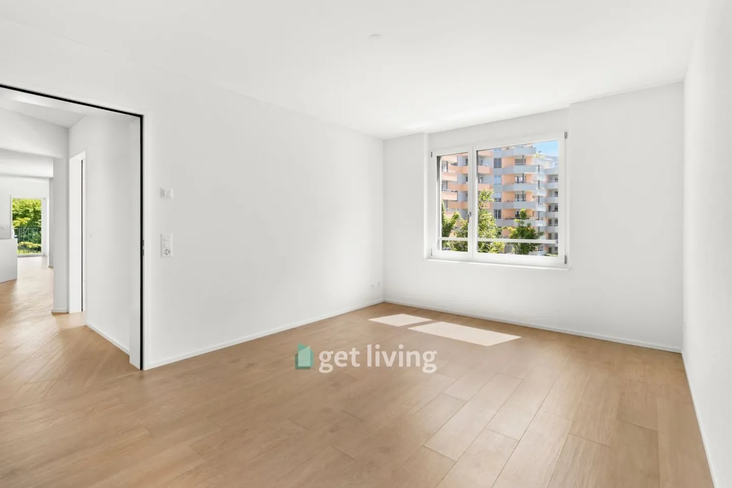 FAMILY-FRIENDLY IN A TOP LOCATION - Photo 8 of 12