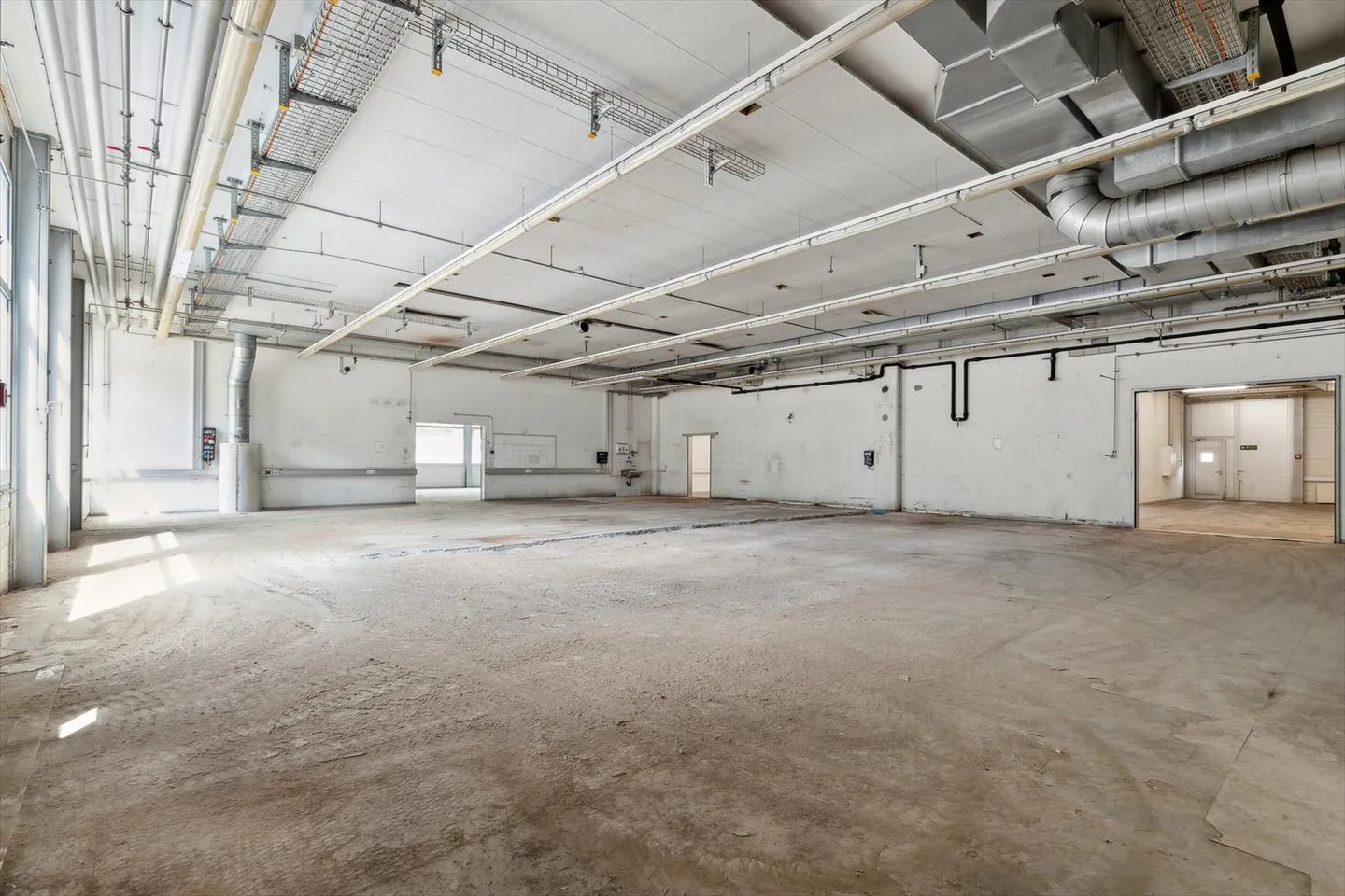 Industrie trifft Innovation – Büro- und Gewerbeflächen auf renommiertem Areal - Foto 4 von 12
