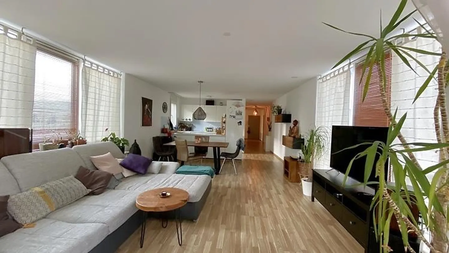 4½ ROOM APARTMENT IN ZURICH - DISTRICT 9 ALTSTETTEN, FURNISHED, TEMPORARY - Photo 2 of 10