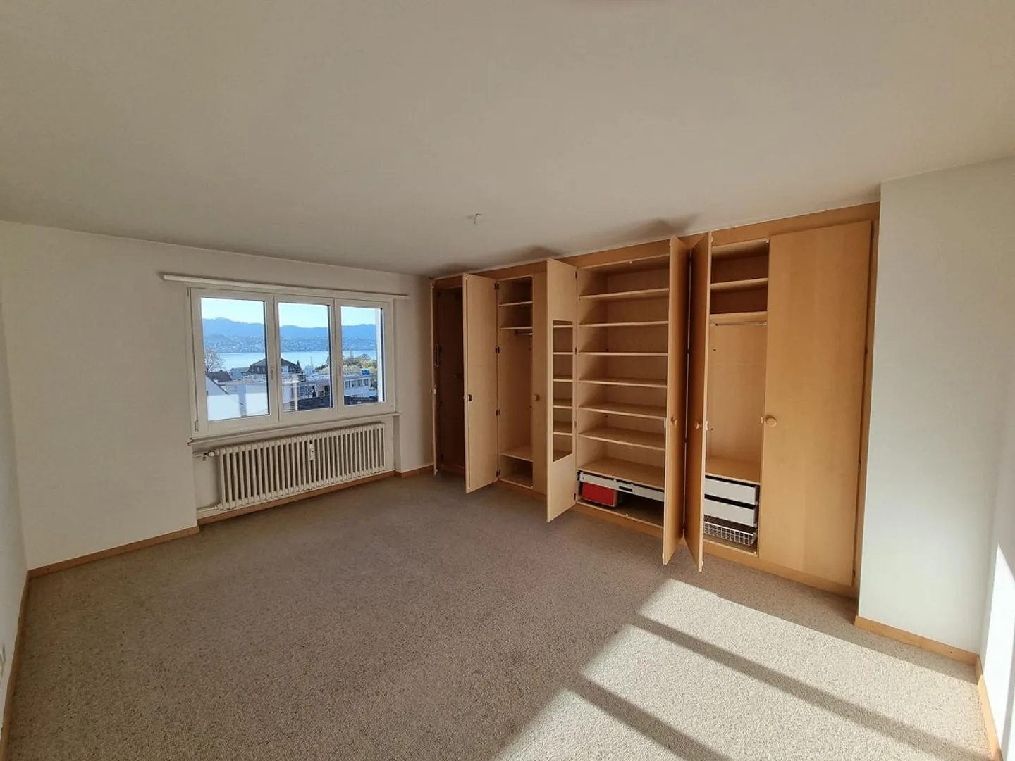 Appartement spacieux de 5,5 pièces avec vue sur le lac à Erlenbach ZH (limité... - Photo 3 sur 7