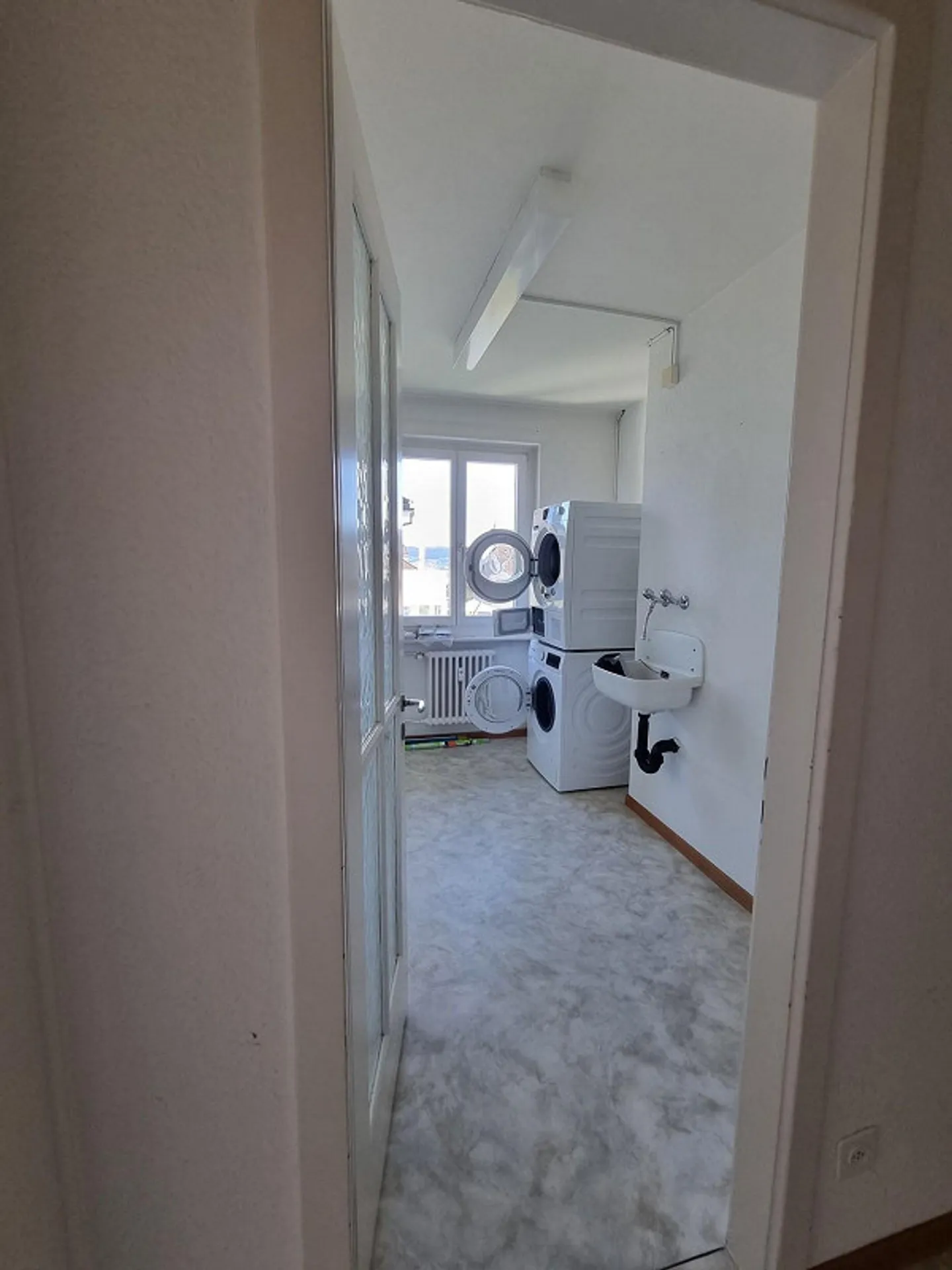 Appartement spacieux de 5,5 pièces avec vue sur le lac à Erlenbach ZH (limité... - Photo 5 sur 7