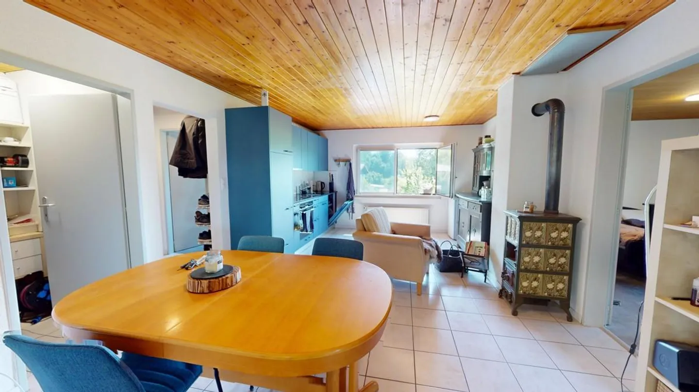 Geräumiges Zweifamilienhaus - Foto 8 von 14